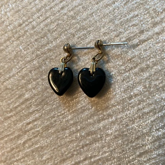 Vintage Rhinestone Gold and Black Heart Earrings - Dangle Drop Post Earrings - Picture 3 of 4